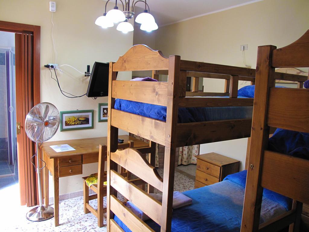 Apartamento Diving Center Punta Stilo Habitación foto